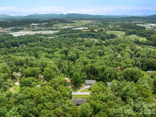 84 Greenwood Acres Drive, Mills River, NC 28759