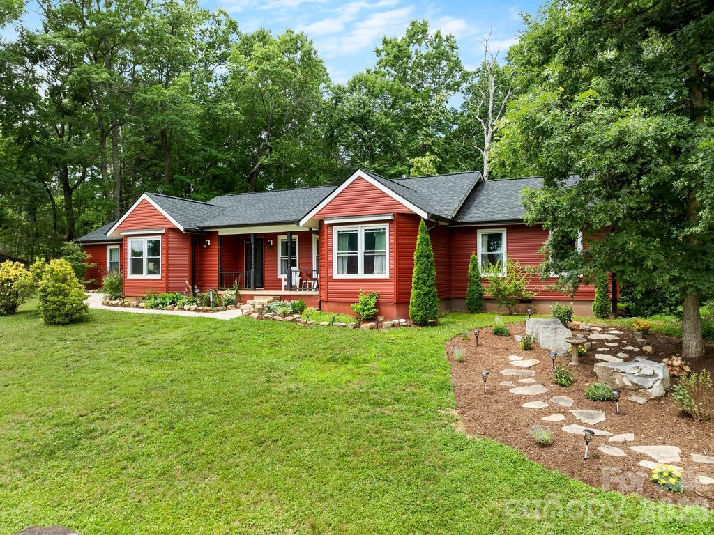 84 Greenwood Acres Drive, Mills River, NC 28759