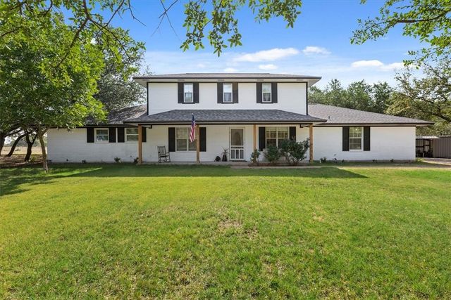 7474 N Lone Star Parkway, Crawford, TX 76638