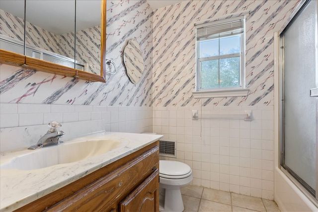7474 N Lone Star Parkway, Crawford, TX 76638