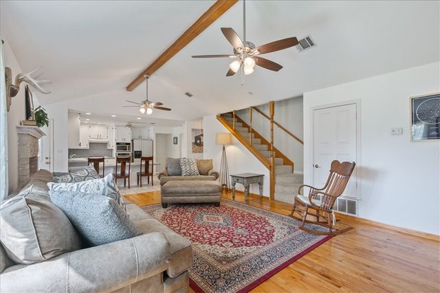7474 N Lone Star Parkway, Crawford, TX 76638