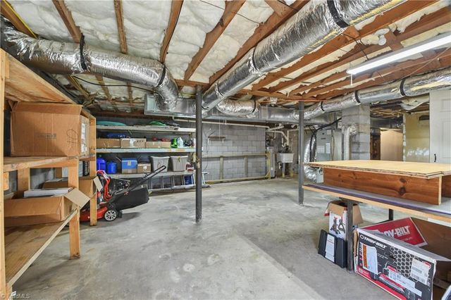 1011 Duggins Street, Kernersville, NC 27284