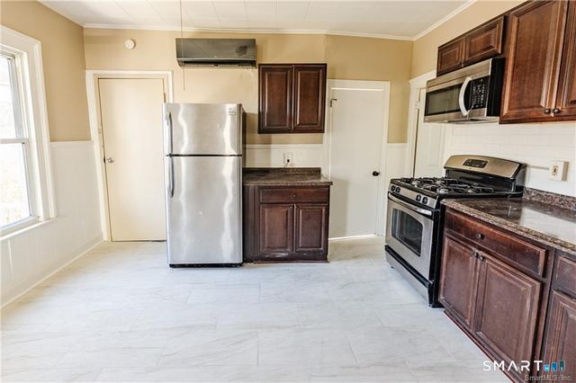 58 South Avenue, Meriden, CT 06451
