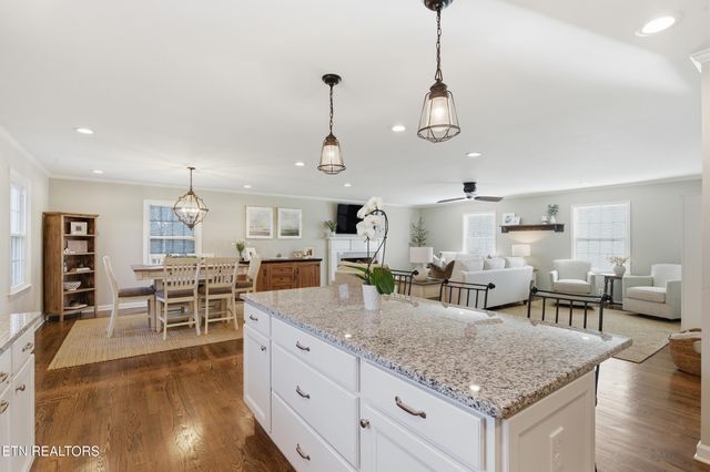 204 Whittington Drive, Knoxville, TN 37923