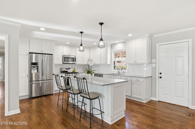 204 Whittington Drive, Knoxville, TN 37923