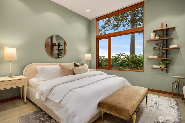 7268 Madrona Drive NE, Bainbridge Island, WA 98110