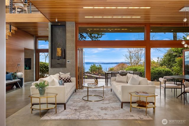 7268 Madrona Drive NE, Bainbridge Island, WA 98110