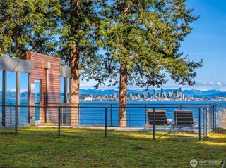 7268 Madrona Drive NE, Bainbridge Island, WA 98110