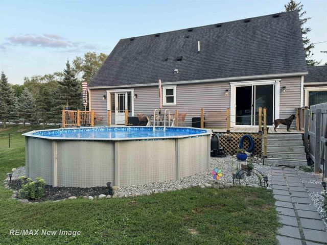 7470 State Road, Saginaw, MI 48609