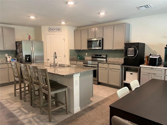 19007 NW 164TH ROAD, High Springs, FL 32643