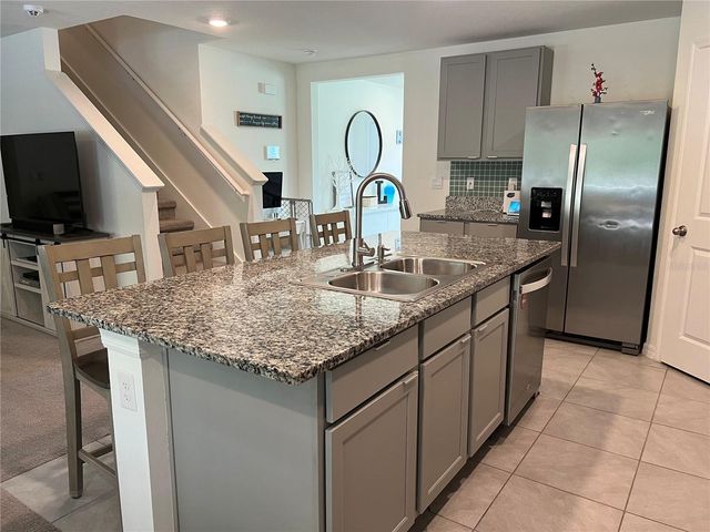 19007 NW 164TH ROAD, High Springs, FL 32643