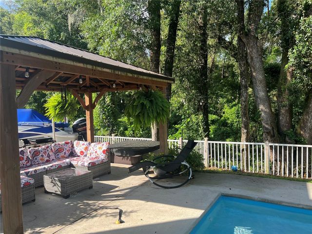 19007 NW 164TH ROAD, High Springs, FL 32643