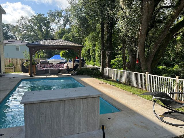 19007 NW 164TH ROAD, High Springs, FL 32643