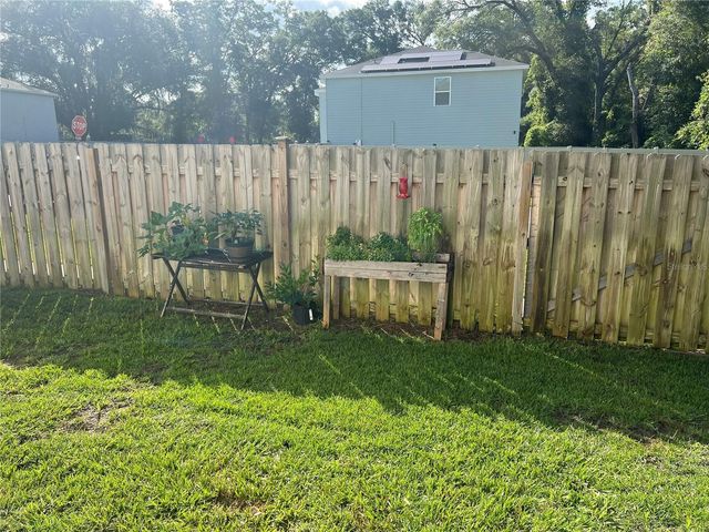 19007 NW 164TH ROAD, High Springs, FL 32643