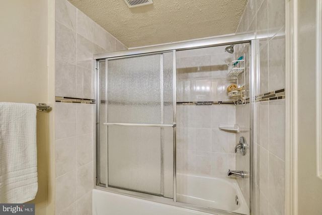 11806 SEVEN LOCKS RD, Potomac, MD 20854