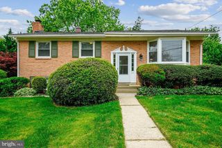 11806 SEVEN LOCKS RD, Potomac, MD 20854