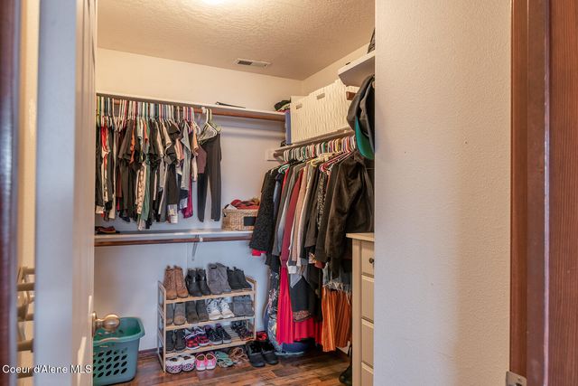 8464 N Boysenberry LOOP, Hayden, ID 83835