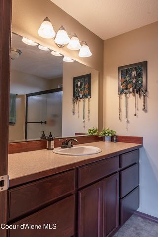 8464 N Boysenberry LOOP, Hayden, ID 83835