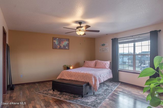 8464 N Boysenberry LOOP, Hayden, ID 83835