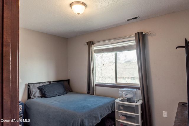 8464 N Boysenberry LOOP, Hayden, ID 83835