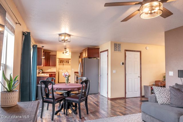 8464 N Boysenberry LOOP, Hayden, ID 83835