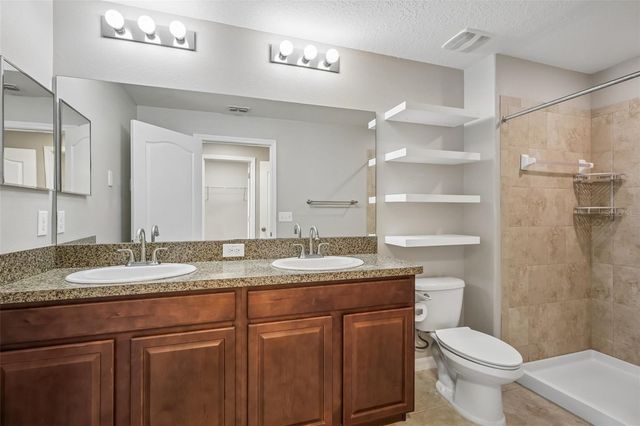 2246 GOLDEN FALCON DRIVE, Ruskin, FL 33570