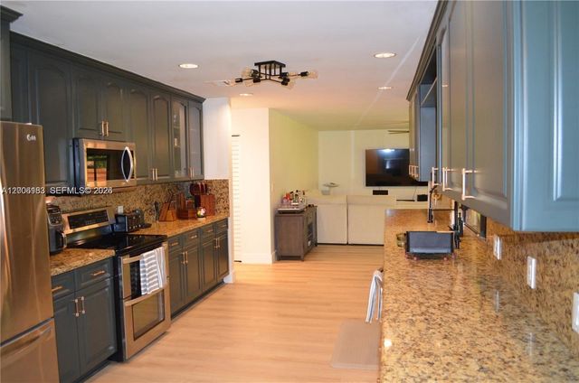 1200 NW 78th Ave, Plantation, FL 33322