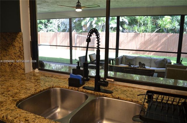 1200 NW 78th Ave, Plantation, FL 33322