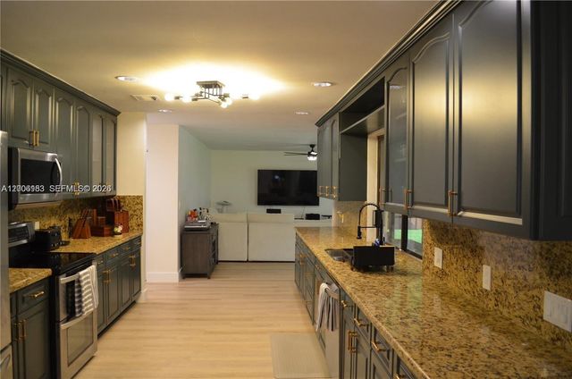 1200 NW 78th Ave, Plantation, FL 33322