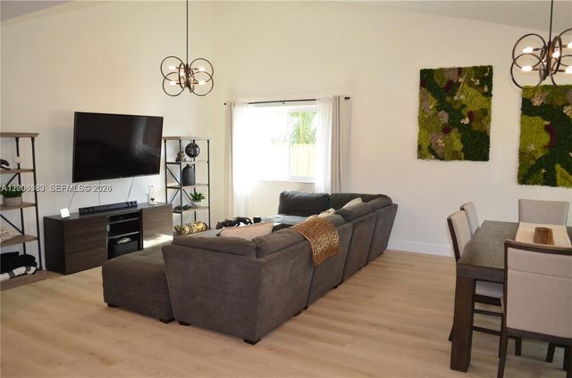 1200 NW 78th Ave, Plantation, FL 33322