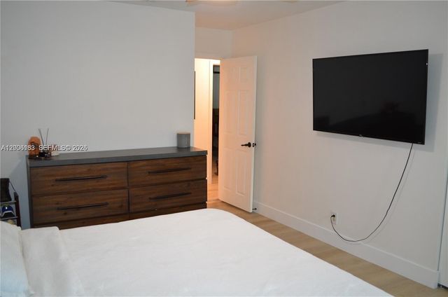 1200 NW 78th Ave, Plantation, FL 33322