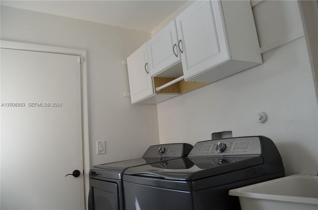 1200 NW 78th Ave, Plantation, FL 33322