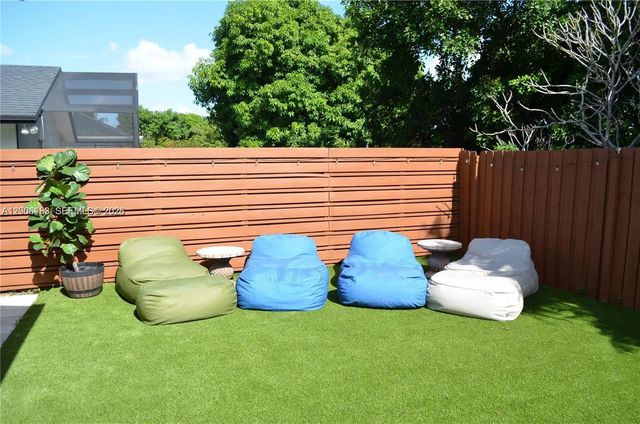 1200 NW 78th Ave, Plantation, FL 33322