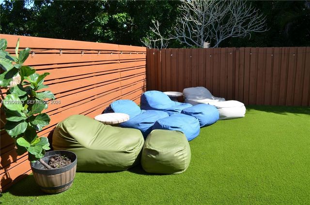 1200 NW 78th Ave, Plantation, FL 33322