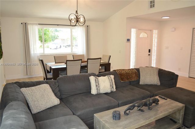 1200 NW 78th Ave, Plantation, FL 33322