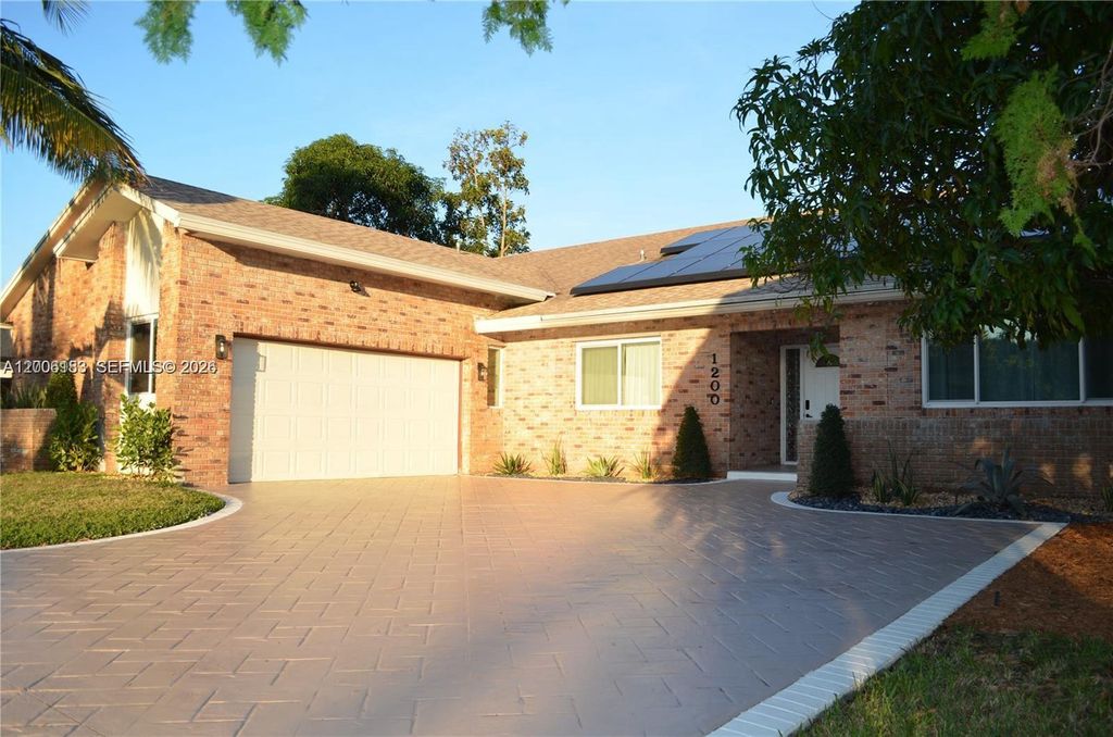 1200 NW 78th Ave, Plantation, FL 33322