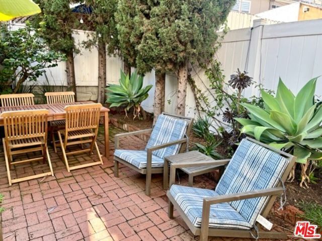 1727 Malcolm Avenue, Los Angeles, CA 90092