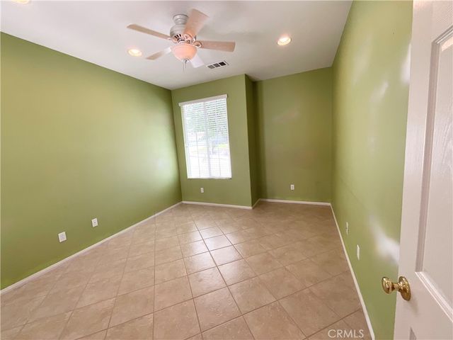 7142 Hidden Court, Highland, CA 92346
