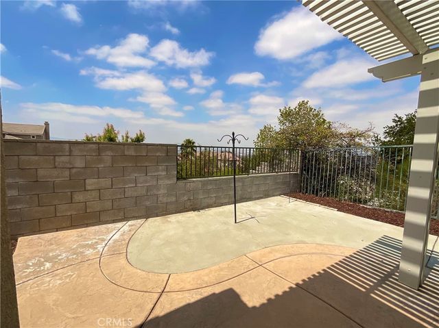 7142 Hidden Court, Highland, CA 92346