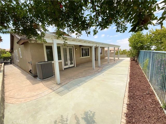 7142 Hidden Court, Highland, CA 92346