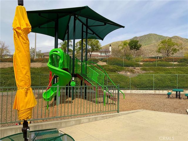 7142 Hidden Court, Highland, CA 92346