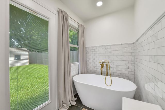 1312 Osborne Drive, Friendswood, TX 77546