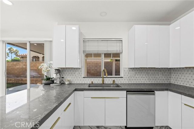 6323 Echo Hills, Fontana, CA 92336