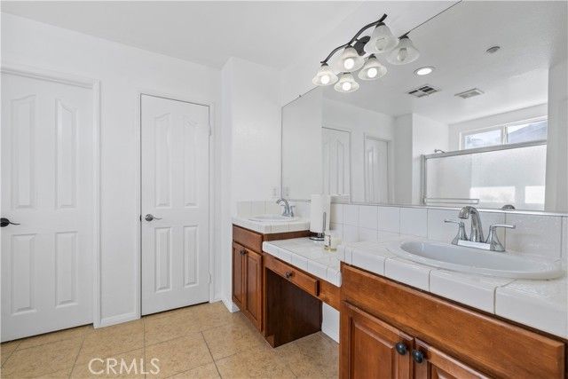 6323 Echo Hills, Fontana, CA 92336