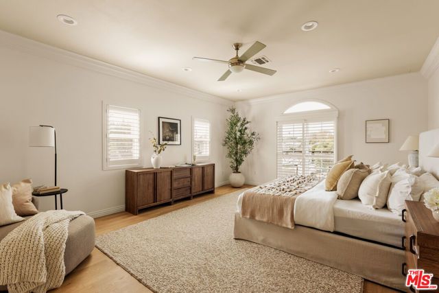 7912 Croydon Avenue, Los Angeles, CA 90045