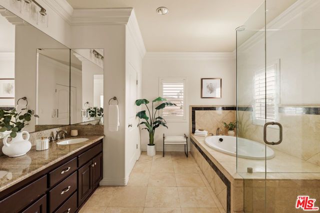 7912 Croydon Avenue, Los Angeles, CA 90045