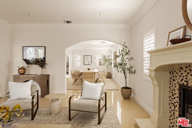 7912 Croydon Avenue, Los Angeles, CA 90045