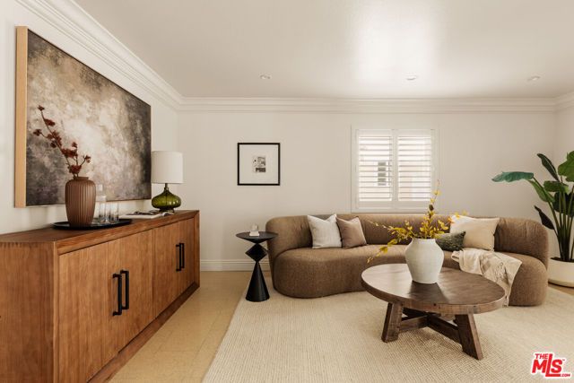 7912 Croydon Avenue, Los Angeles, CA 90045