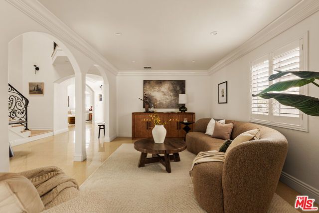 7912 Croydon Avenue, Los Angeles, CA 90045