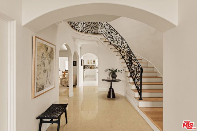 7912 Croydon Avenue, Los Angeles, CA 90045